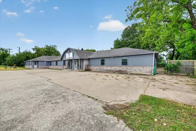 936 E Highway 199, Springtown, TX 76082 - Photo 8