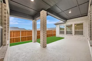2090 Spotted Fawn Dr, Arlington, TX 76005 - Photo 2