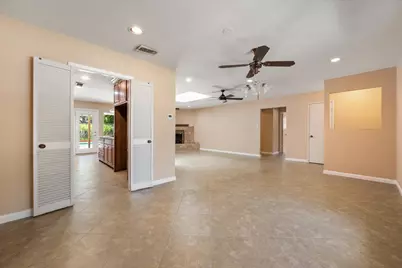 815 Vail Drive, Arlington, TX 76012 - Photo 16