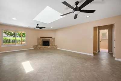 815 Vail Drive, Arlington, TX 76012 - Photo 6