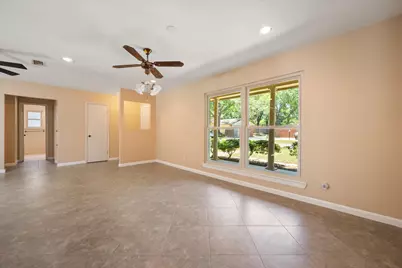 815 Vail Drive, Arlington, TX 76012 - Photo 18
