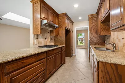 815 Vail Drive, Arlington, TX 76012 - Photo 14