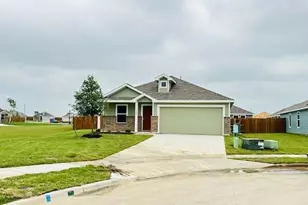 7728 Skier Dr, McKinney, TX 75071 - Photo 2