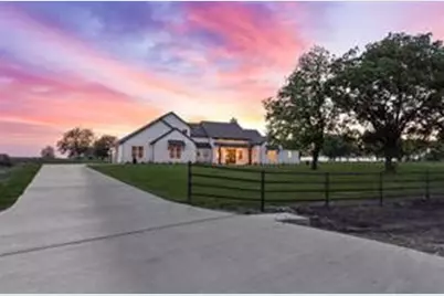 1406 Kara Trail, Van Alstyne, TX 75495 - Photo 2