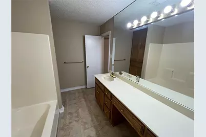407 Hillcroft Circle, Duncanville, TX 75137 - Photo 10