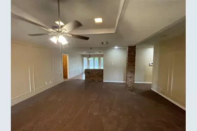 407 Hillcroft Circle, Duncanville, TX 75137 - Photo 2