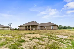 139 Kriston Ln, Springtown, TX 76082 - Photo 30