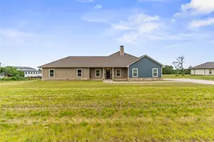 139 Kriston Ln, Springtown, TX 76082 - Photo 1