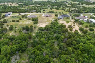 139 Kriston Ln, Springtown, TX 76082 - Photo 36