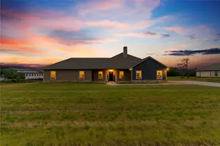 139 Kriston Ln, Springtown, TX 76082 - Photo 6
