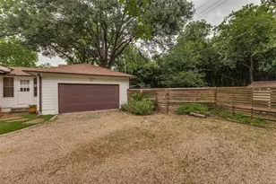 9938 Losa Dr, Dallas, TX 75218 - Photo 22