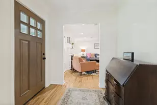 9938 Losa Dr, Dallas, TX 75218 - Photo 4
