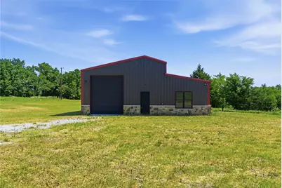 115 Pringle Court, Alvord, TX 76225 - Photo 2