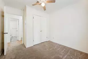 3544 Esplendor Ave, Irving, TX 75062 - Photo 16