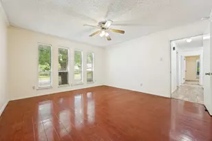 3544 Esplendor Ave, Irving, TX 75062 - Photo 12