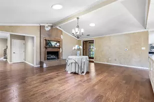 1814 Oak Creek Dr, Sherman, TX 75092 - Photo 6