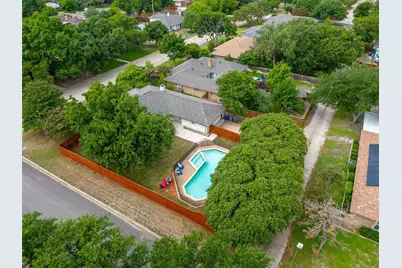 709 Thoreau Lane, Allen, TX 75002 - Photo 2