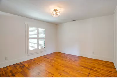 606 E Moore Street, Granbury, TX 76048 - Photo 22