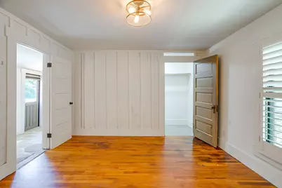 606 E Moore Street, Granbury, TX 76048 - Photo 24