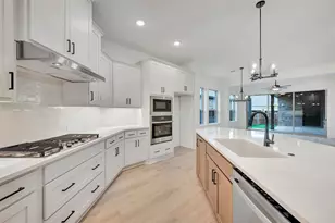 2114 Spotted Fawn Dr, Arlington, TX 76005 - Photo 10