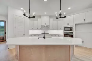 2114 Spotted Fawn Dr, Arlington, TX 76005 - Photo 6