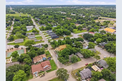306 Royal Street, Cleburne, TX 76031 - Photo 12