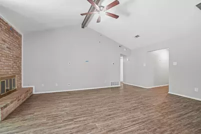 1137 Meadow Creek Court, Lancaster, TX 75146 - Photo 10