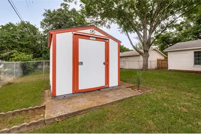 209 Helen Drive, Arlington, TX 76011 - Photo 18