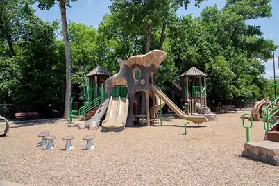 1000 Briarcliff Drive, Arlington, TX 76012 - Photo 4