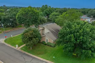 1000 Briarcliff Dr, Arlington, TX 76012 - Photo 30