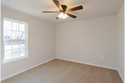 1014 Pine Street, Bonham, TX 75418 - Photo 6