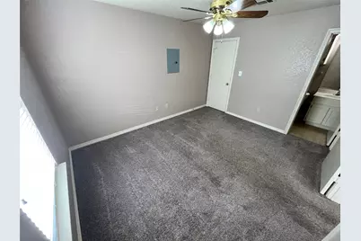 219 Bryan Street #100, Denton, TX 76201 - Photo 10