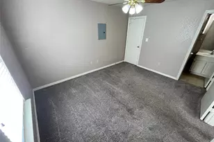 219 Bryan St, Denton, TX 76201 - Photo 10