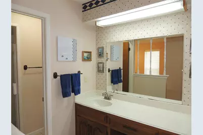 953 Meadowdale Circle, Garland, TX 75043 - Photo 20