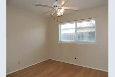 953 Meadowdale Circle, Garland, TX 75043 - Photo 26