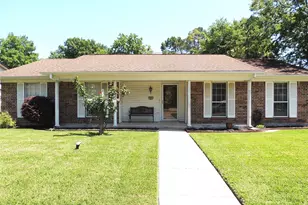 953 Meadowdale Cir, Garland, TX 75043 - Photo 1