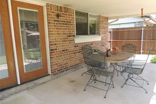 953 Meadowdale Cir, Garland, TX 75043 - Photo 40