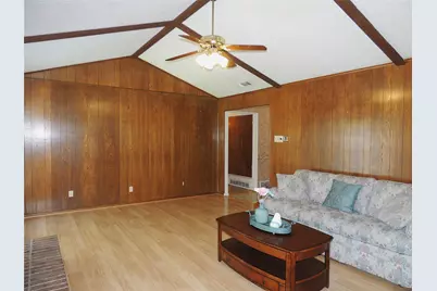 953 Meadowdale Circle, Garland, TX 75043 - Photo 10