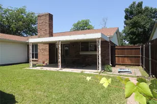 953 Meadowdale Cir, Garland, TX 75043 - Photo 36