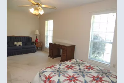 953 Meadowdale Circle, Garland, TX 75043 - Photo 18