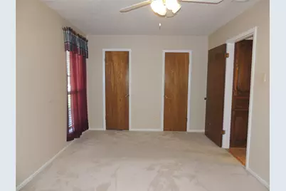 953 Meadowdale Circle, Garland, TX 75043 - Photo 22