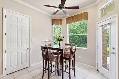 201 Fountainview Drive, Euless, TX 76039 - Photo 16