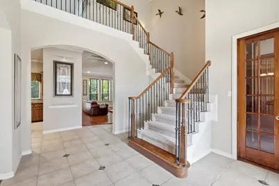 201 Fountainview Drive, Euless, TX 76039 - Photo 6