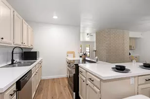 7500 Kingsmill Terrace, Fort Worth, TX 76112 - Photo 12