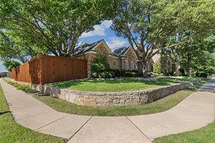 420 Arrowhead Dr, Allen, TX 75002 - Photo 2