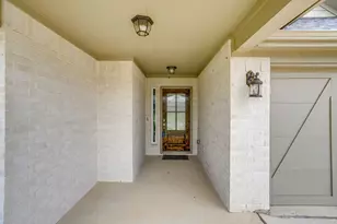 3125 Arbor View Dr, Burleson, TX 76028 - Photo 4