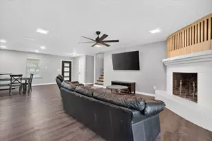 4041 Burleson Retta Rd, Burleson, TX 76028 - Photo 10