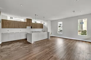 1319 Madrigal Pkwy, Dallas, TX 75206 - Photo 14