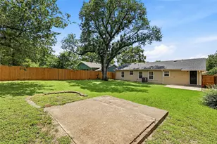 2313 Grandview Dr, Fort Worth, TX 76112 - Photo 30