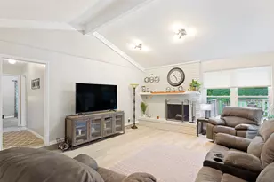 4202 Blossom Trail, Arlington, TX 76016 - Photo 10